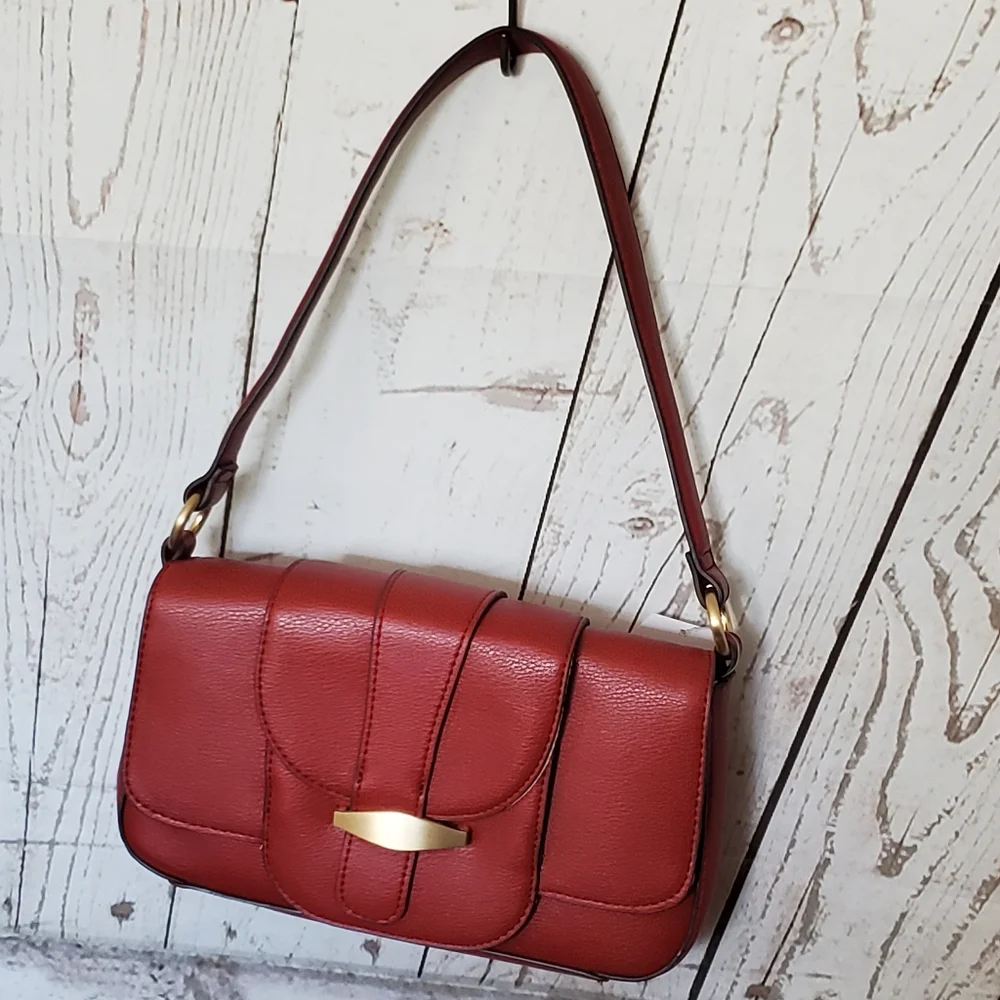Time and Tru recycled materials vinyl hidden pocket shoulder bag red